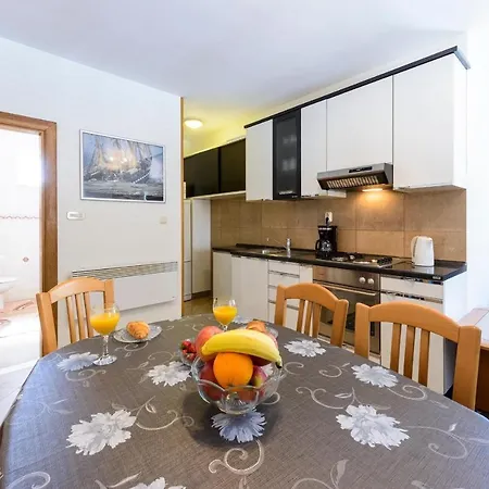 Tija - Two Bedroom With Balcony And Partial Sea View Apartment *