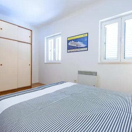 Tija - Two Bedroom With Balcony And Partial Sea View * Dubrovnik